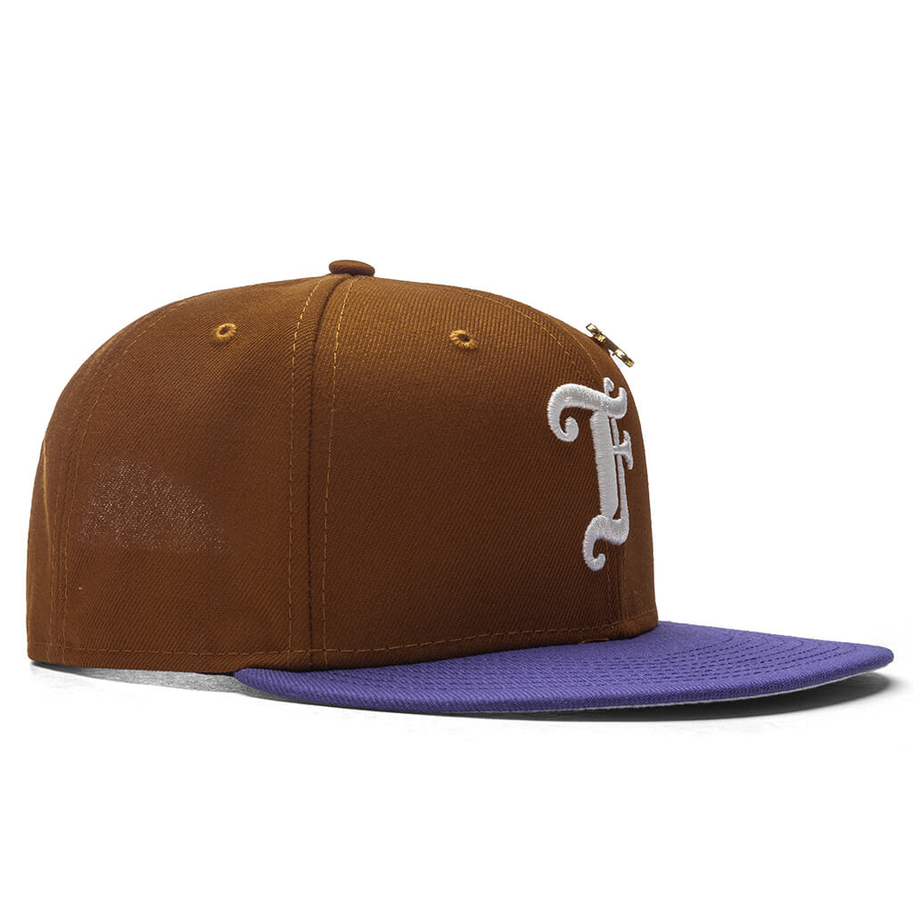 Feature x New Era Old English F Snapback - Peanut/New Orchid - Image 3