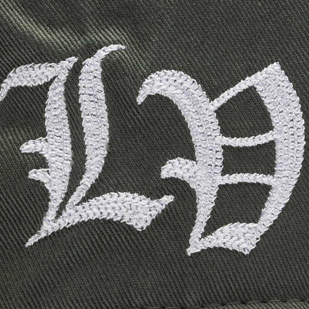 Feature x 47 Brand Chain 47 Hitch RF - Las Vegas Raiders - Image 3