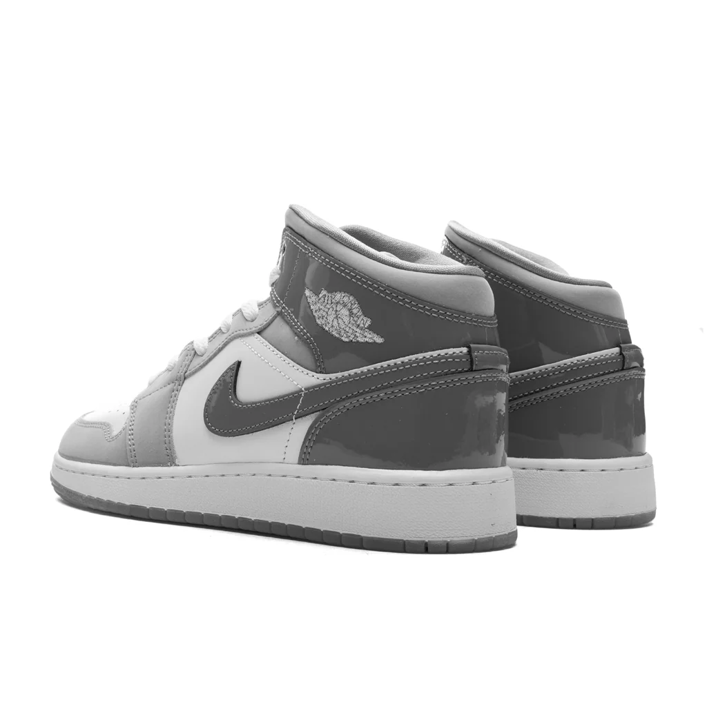 Air Jordan 1 Mid SE (GS) - White/Cool Grey/Medium Grey - Image 3