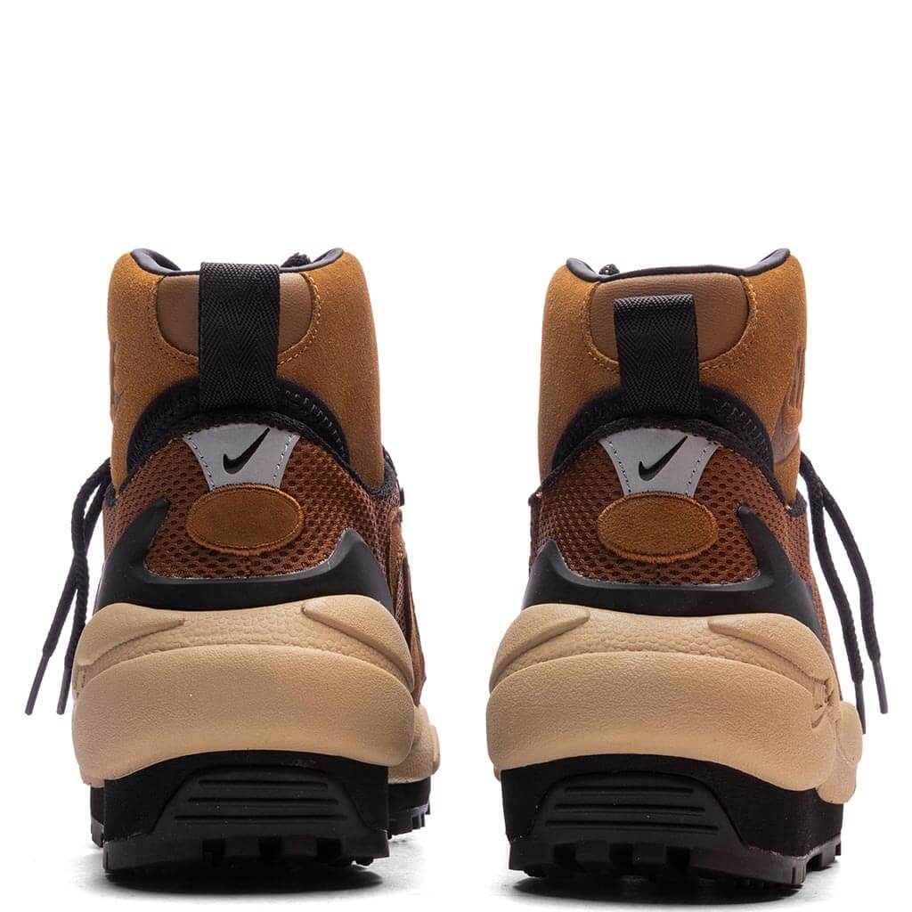 Sacai x Nike Magmascape SP - Light British Tan/Lt British Tan/Black - Image 3