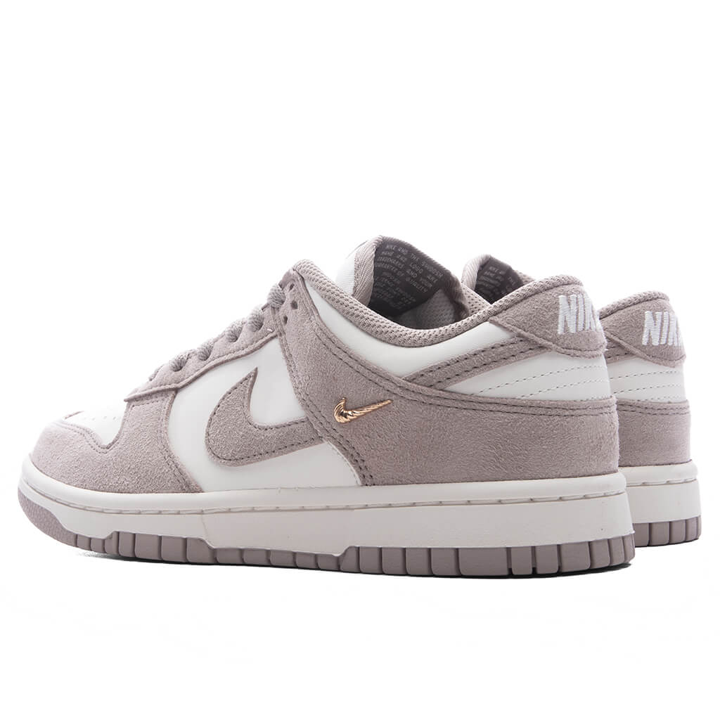 Women's Dunk Low - Sail/Malt/Metallic Gold - Image 3