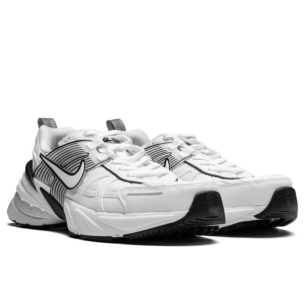 Women's V2K Run - White/Platinum Tint/Summit White - Image 2