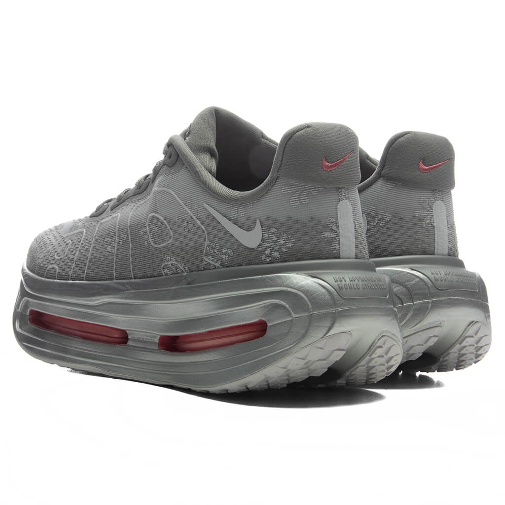 Women's Vomero Premium 'Fleur De Lis' - Geyser Grey/Peony/Metallic Silver - Image 2