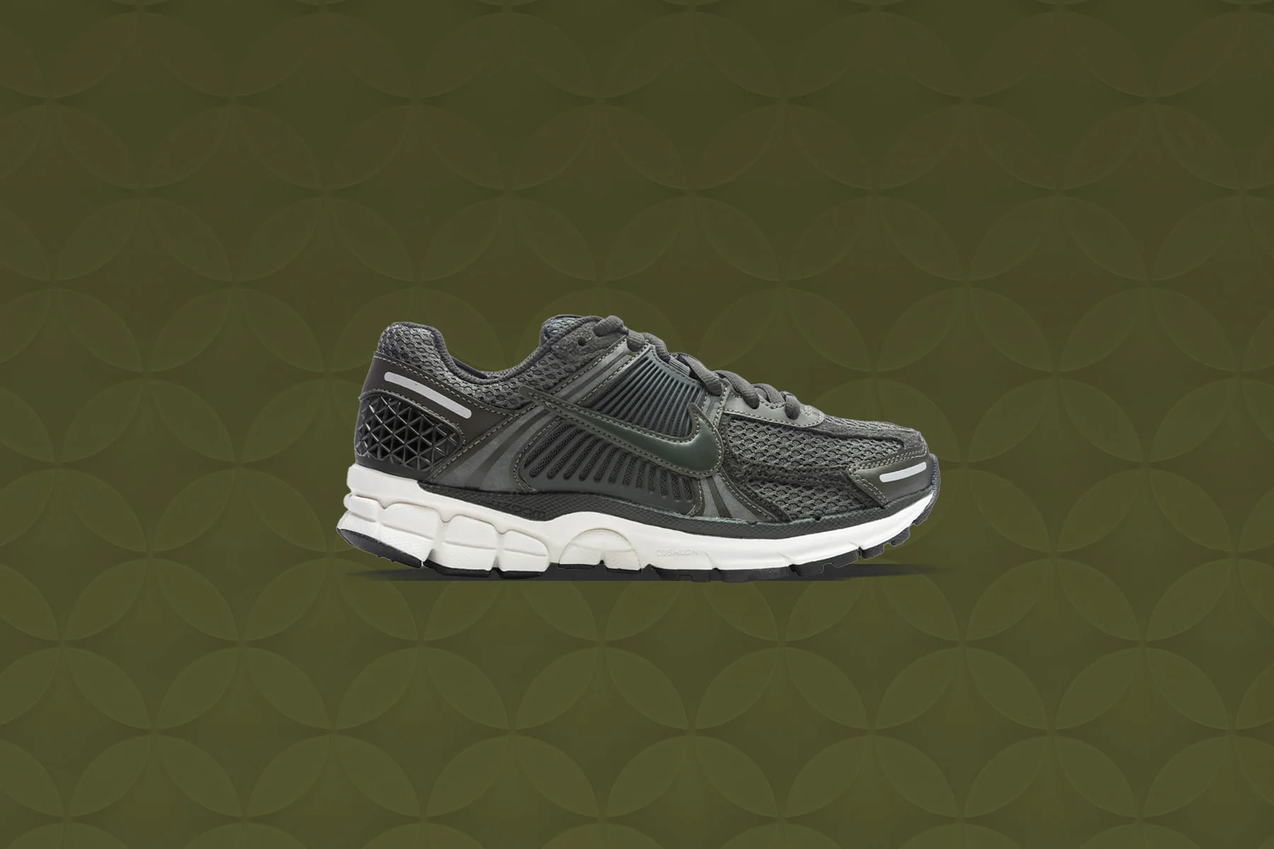 Women's Zoom Vomero 5 - Cargo Khaki/Sequoia/Metallic Silver - Image 5