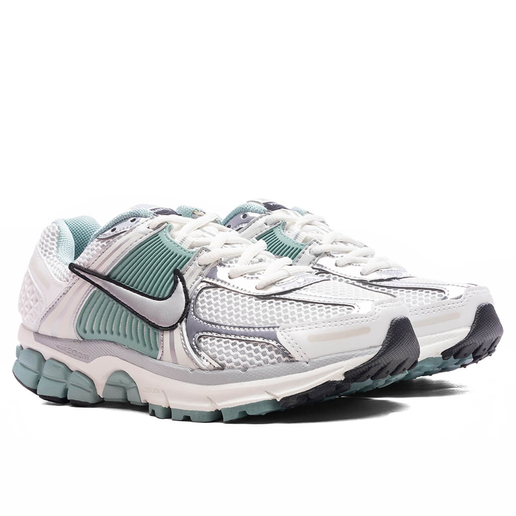 Women's Zoom Vomero 5 - Summit White/Metallic Silver/Wolf Grey - Image 2