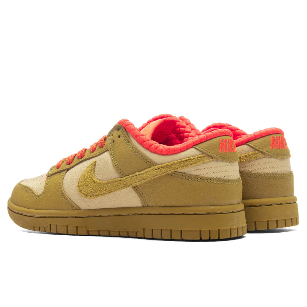 Women's Dunk Low - Sesame/Bronzine/Picante Red - Image 3
